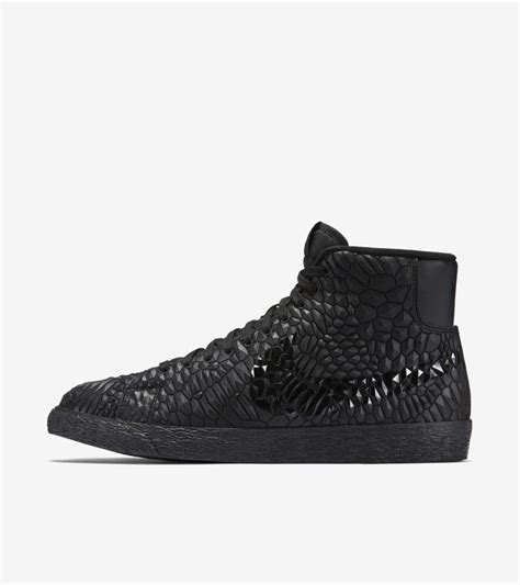 Women's Nike Blazer Mid Diamondback 'Triple Black'